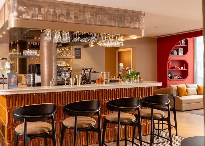 Belinda & Hotel Paris