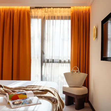 Belinda & Hotell Paris