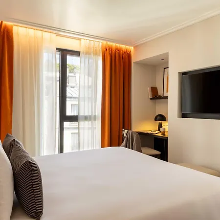 Hotell Belinda & 4*