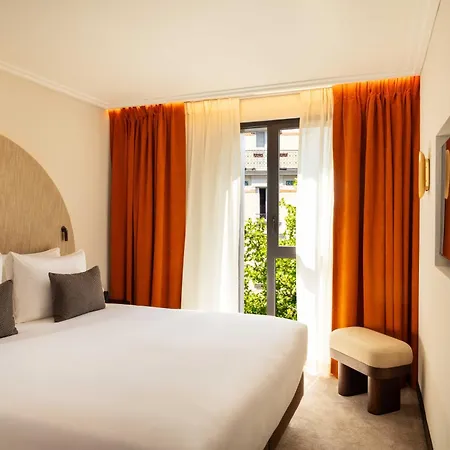 Belinda & Hotell Paris