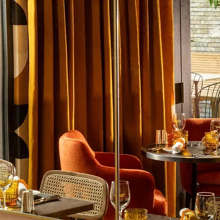Belinda & 4* Paris