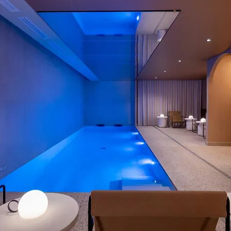 Hotell Belinda & 4*