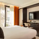 Belinda & 4* Paris