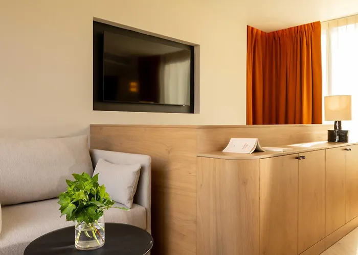 Hotel Belinda & 4*